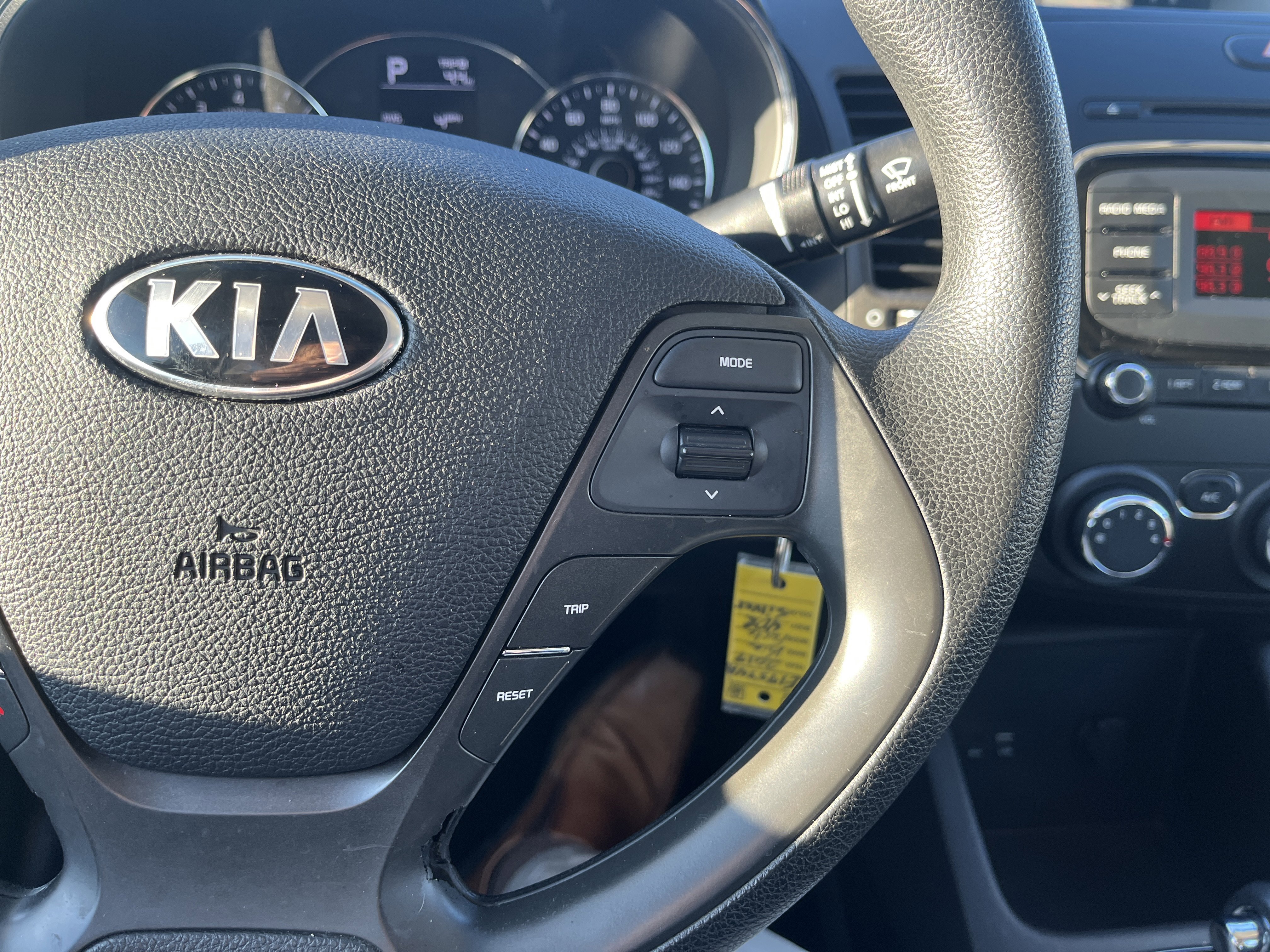 Used 2017 Kia Forte LX image 17