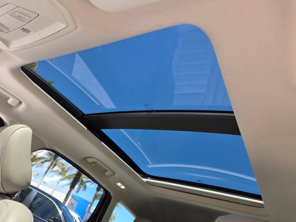 Used 2018 Ford Escape Titanium w/ Ford Safe & Smart Package image 21