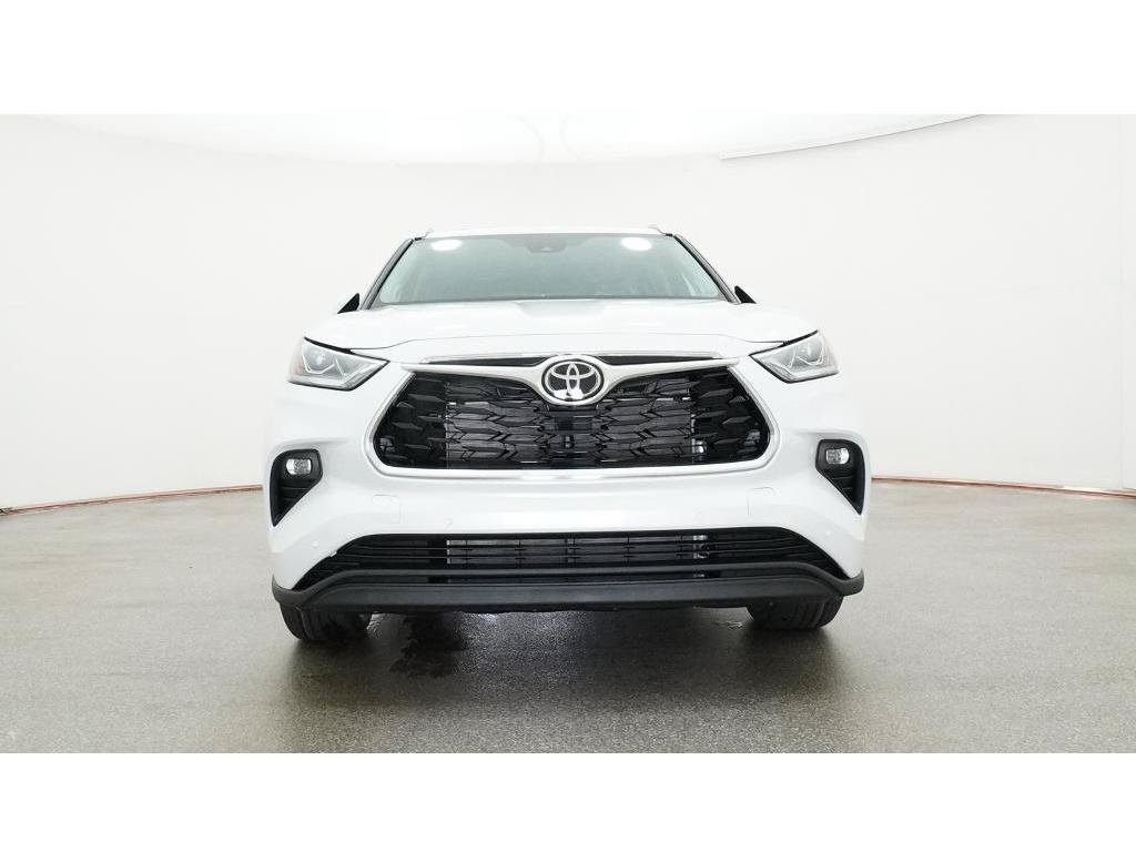 New 2026 Toyota Highlander Limited AWD/4WD image 31