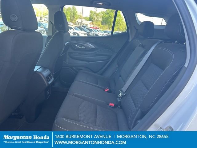 Used 2024 GMC Terrain SLE image 25