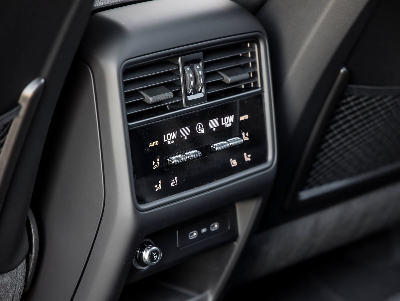New 2026 Porsche Cayenne AWD/4WD image 36
