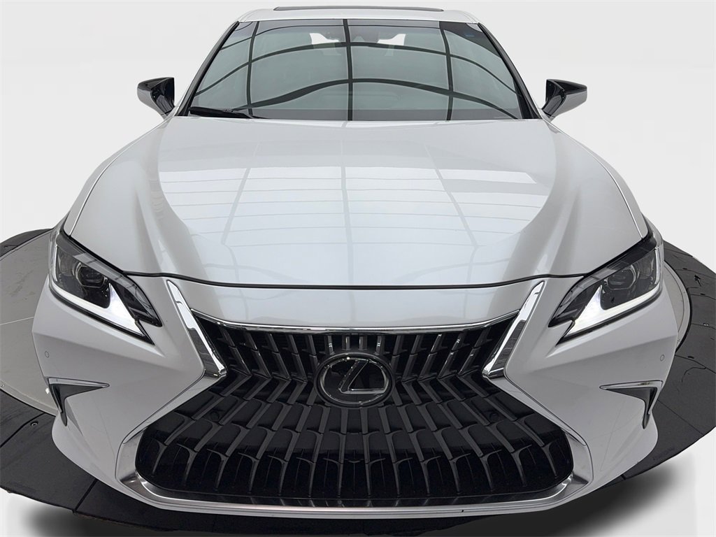 Used 2023 Lexus ES 350 w/ Premium Package image 4