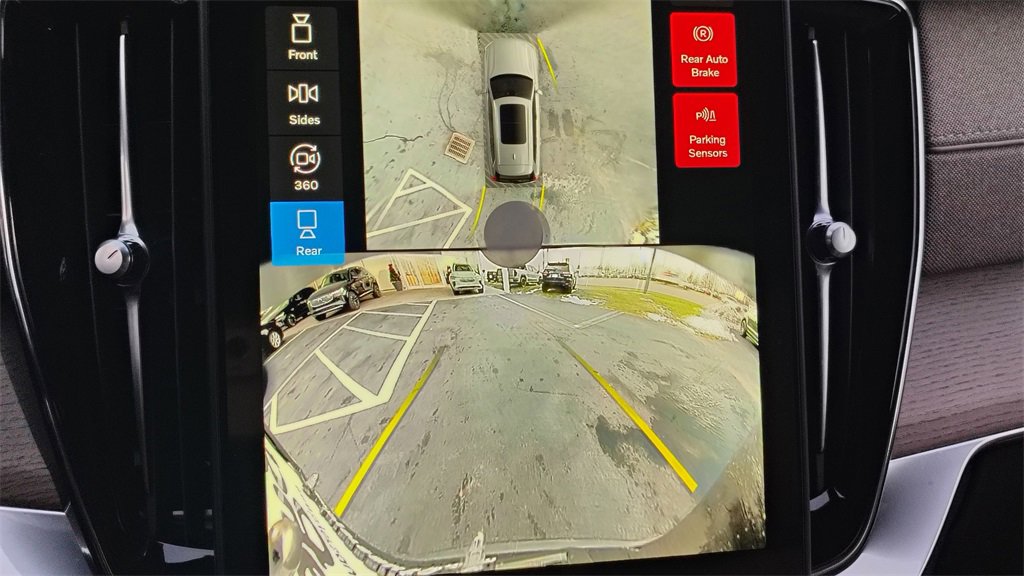 New 2026 Volvo XC90 B5 Plus image 19