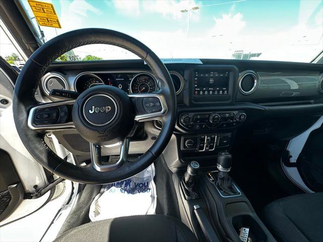 Used 2019 Jeep Wrangler Unlimited Sahara AWD/4WD image 14