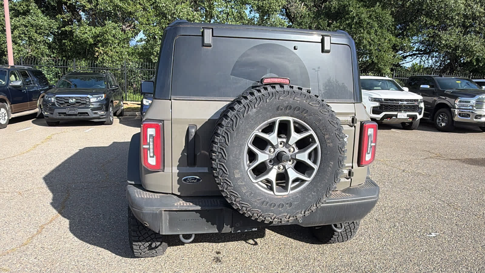 Used 2025 Ford Bronco Badlands AWD/4WD image 6