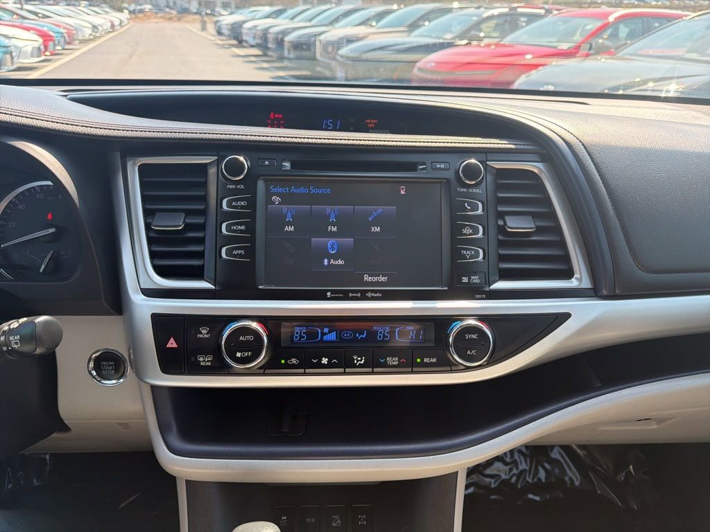 Certified 2018 Toyota Highlander XLE image 29