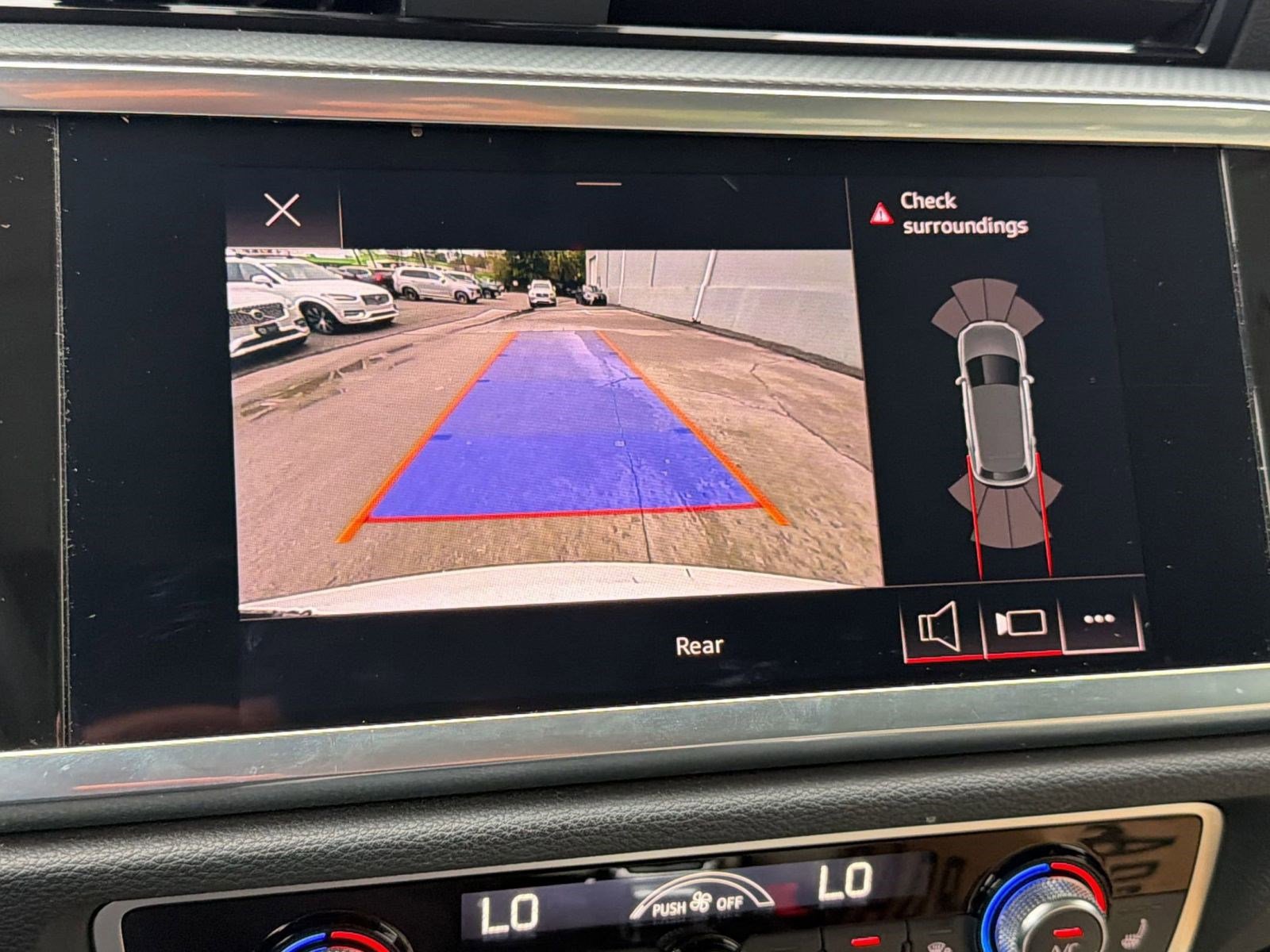 Used 2022 Audi Q3 2.0T Premium image 24