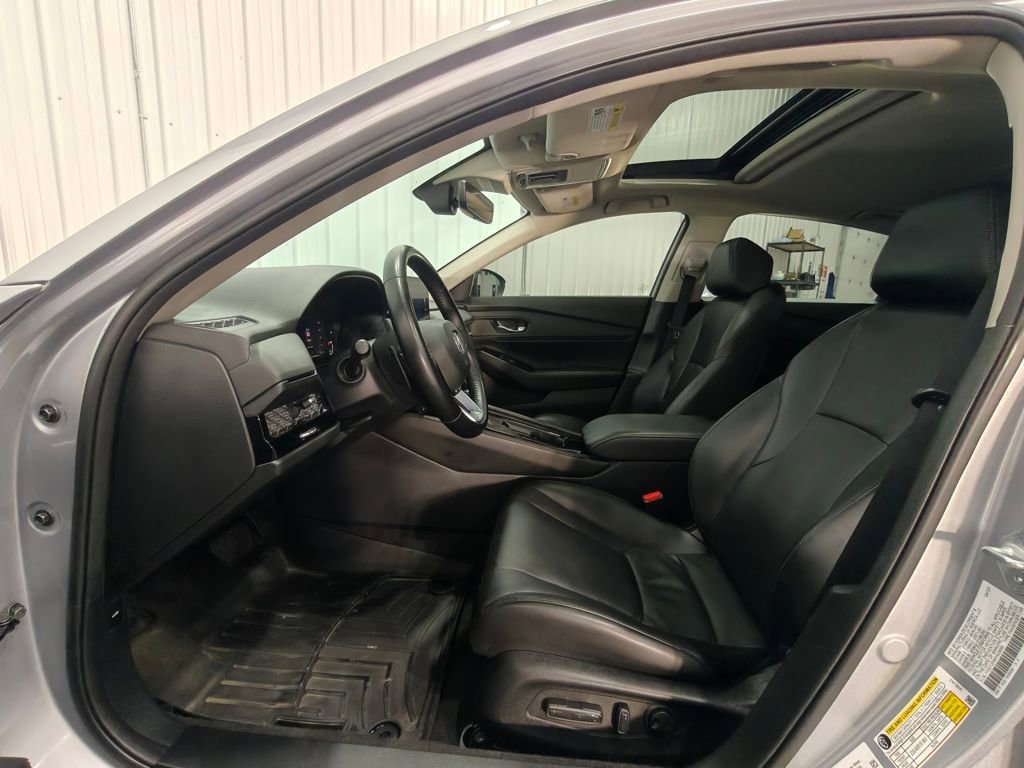 Used 2023 Honda Accord Touring image 27