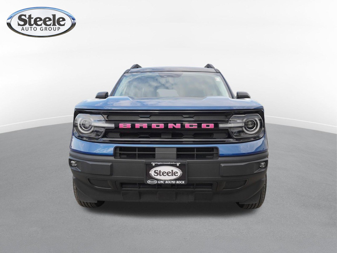 Used 2024 Ford Bronco Sport Outer Banks w/ Tech Package AWD/4WD image 2