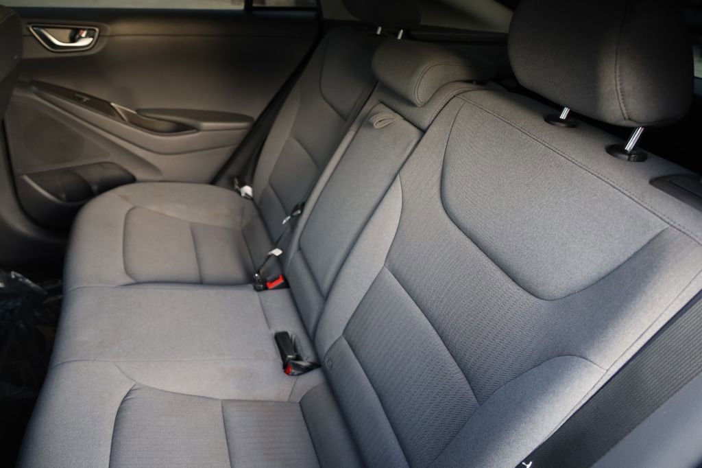 Used 2020 Hyundai Ioniq SEL image 19