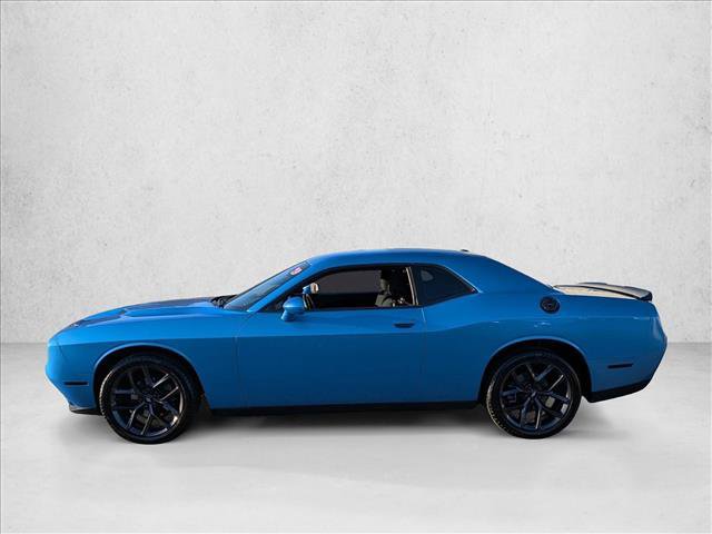 Used 2019 Dodge Challenger SXT w/ Blacktop Package image 9