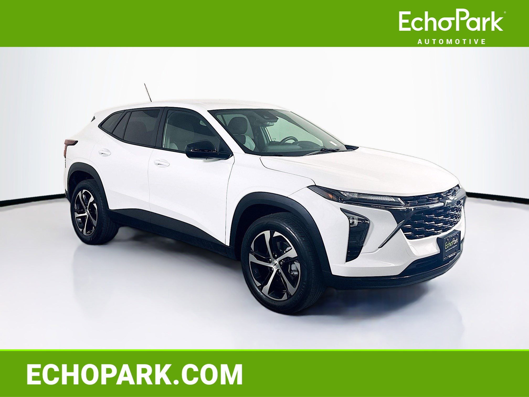 Used 2024 Chevrolet Trax RS