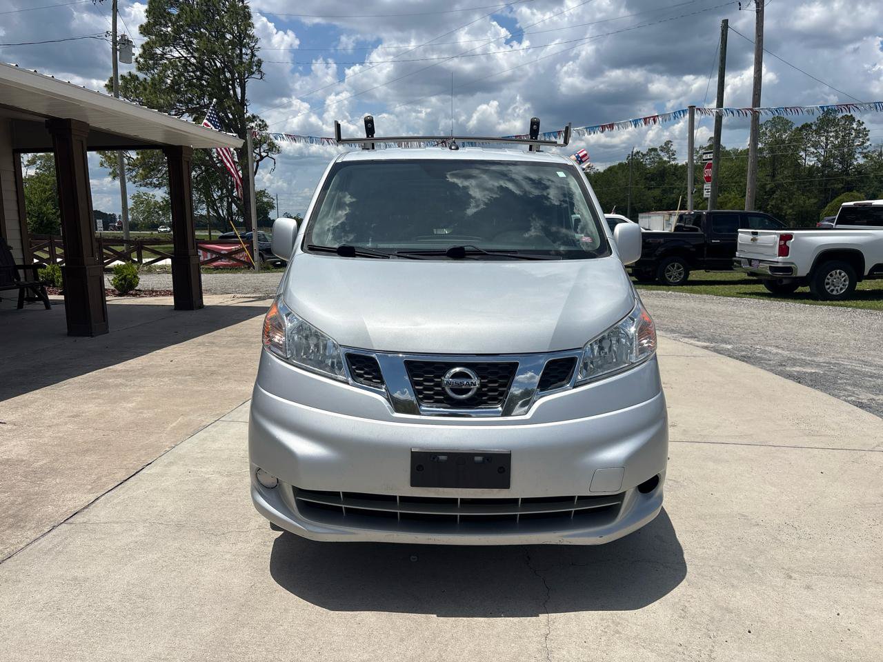 Used 2013 Nissan NV200 SV w/ Technology Pkg FWD image 2