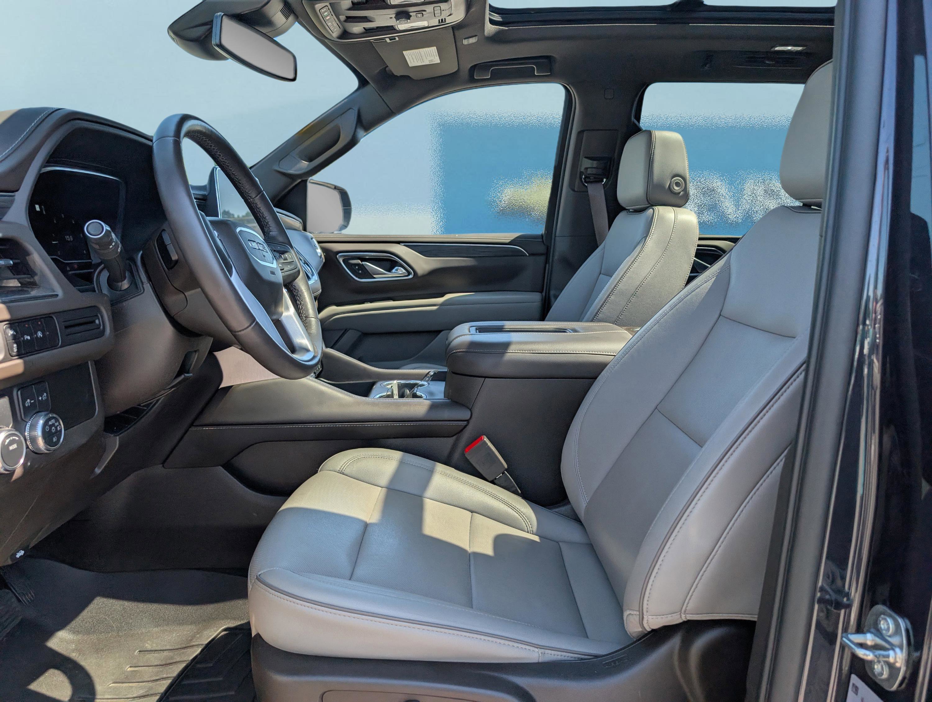 Used 2023 GMC Yukon SLT RWD image 18