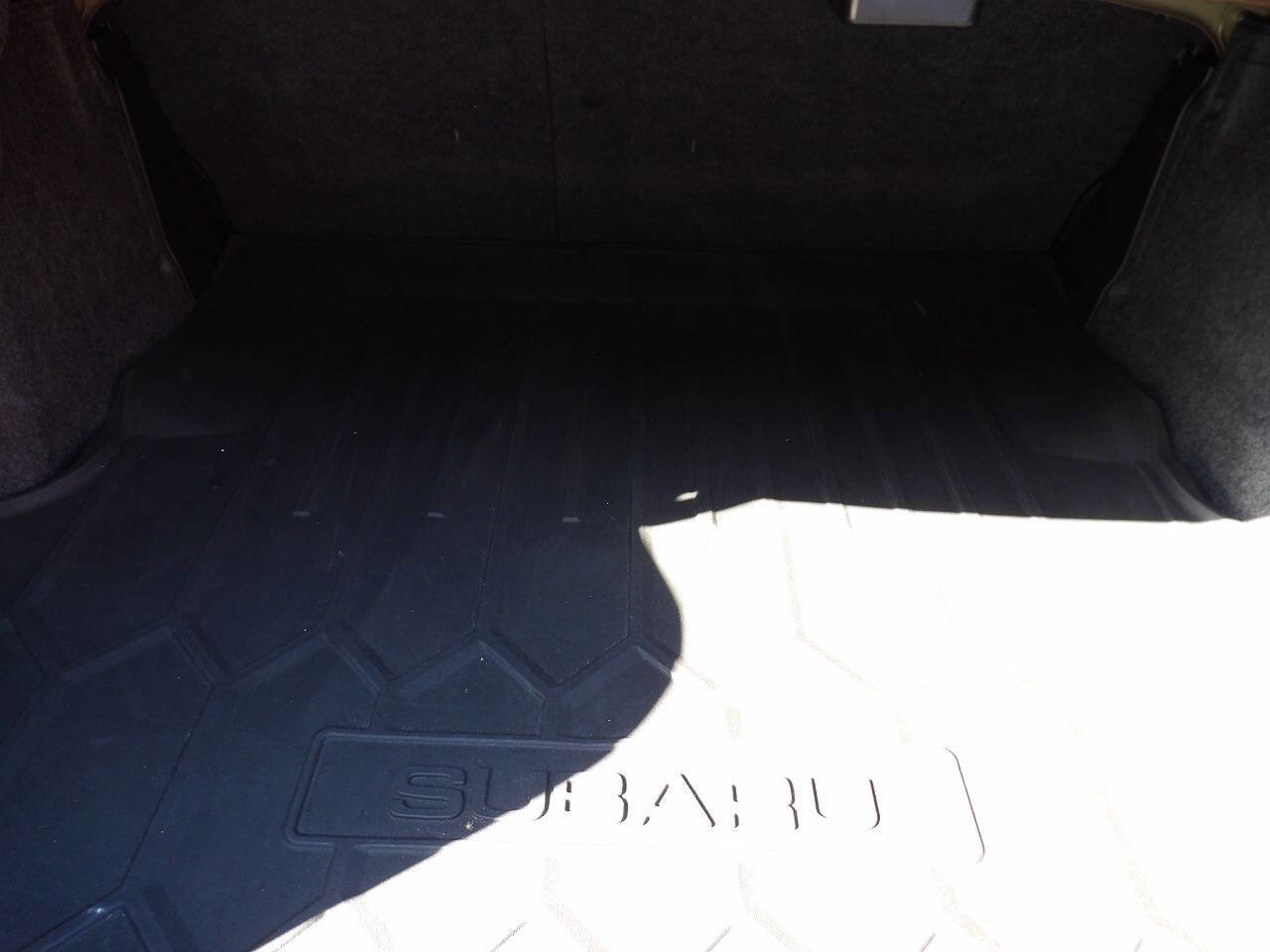 Used 2017 Subaru Impreza 2.0i Limited image 37