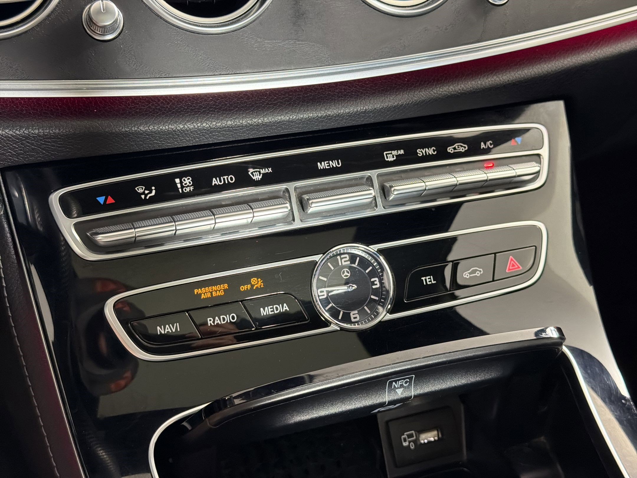 Used 2017 Mercedes-Benz E 300 4MATIC image 19