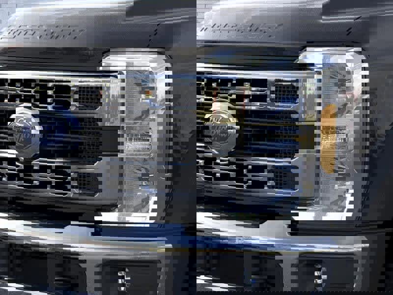 New 2026 Ford F550 4x4 SuperCab Super Duty image 17
