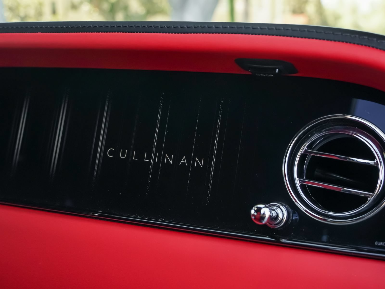 New 2026 Rolls-Royce Cullinan AWD/4WD image 17