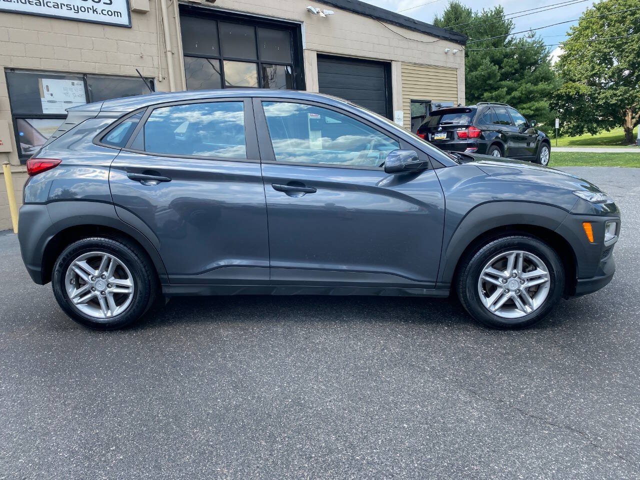 Used 2020 Hyundai Kona SE AWD/4WD image 2