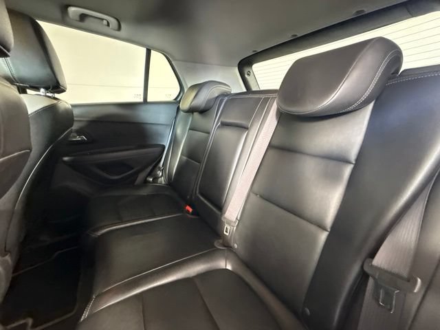 Used 2018 Chevrolet Trax Premier w/ Midnight Edition FWD image 26