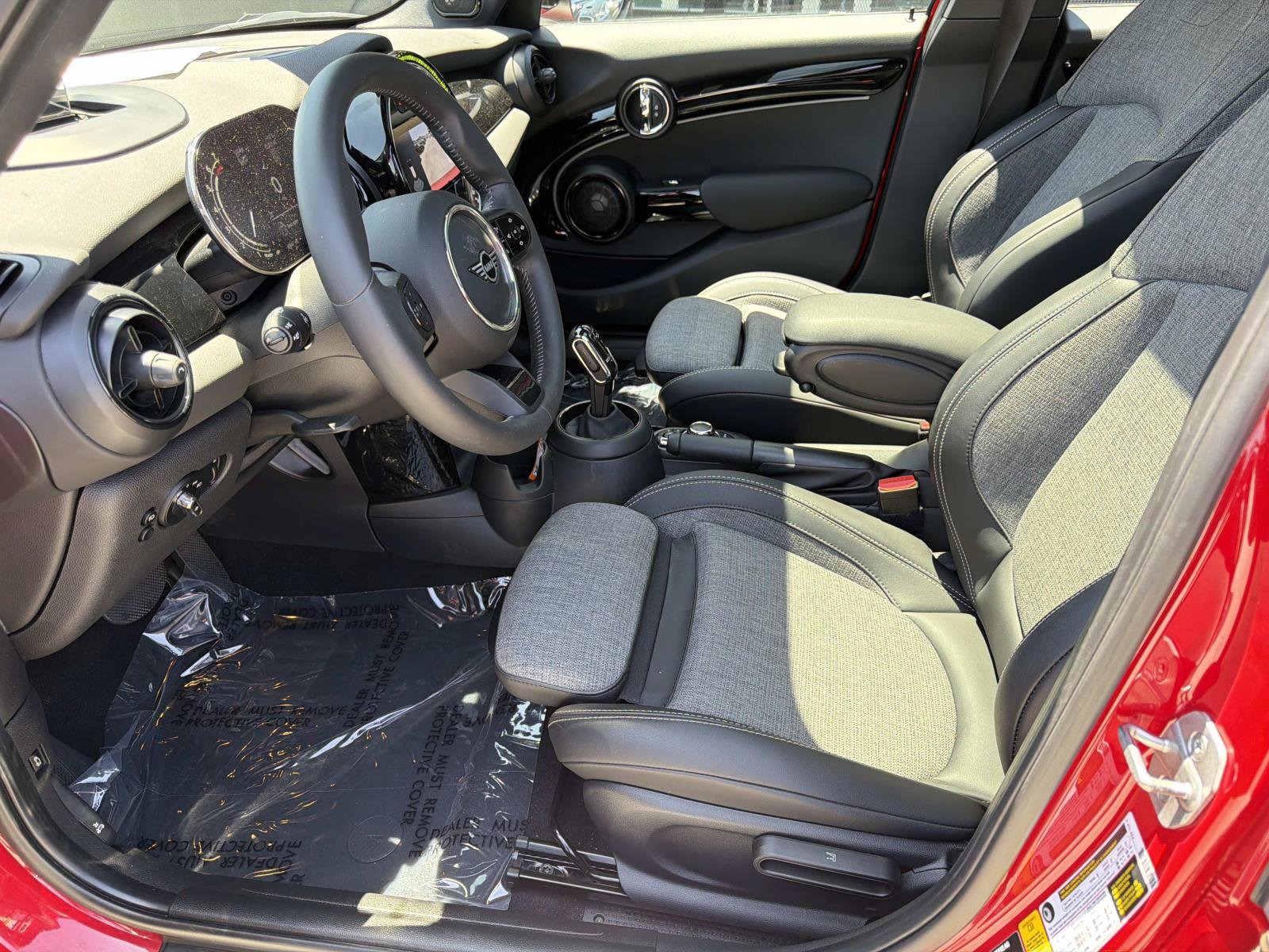 Certified 2023 MINI Cooper 4-Door Hardtop FWD image 13