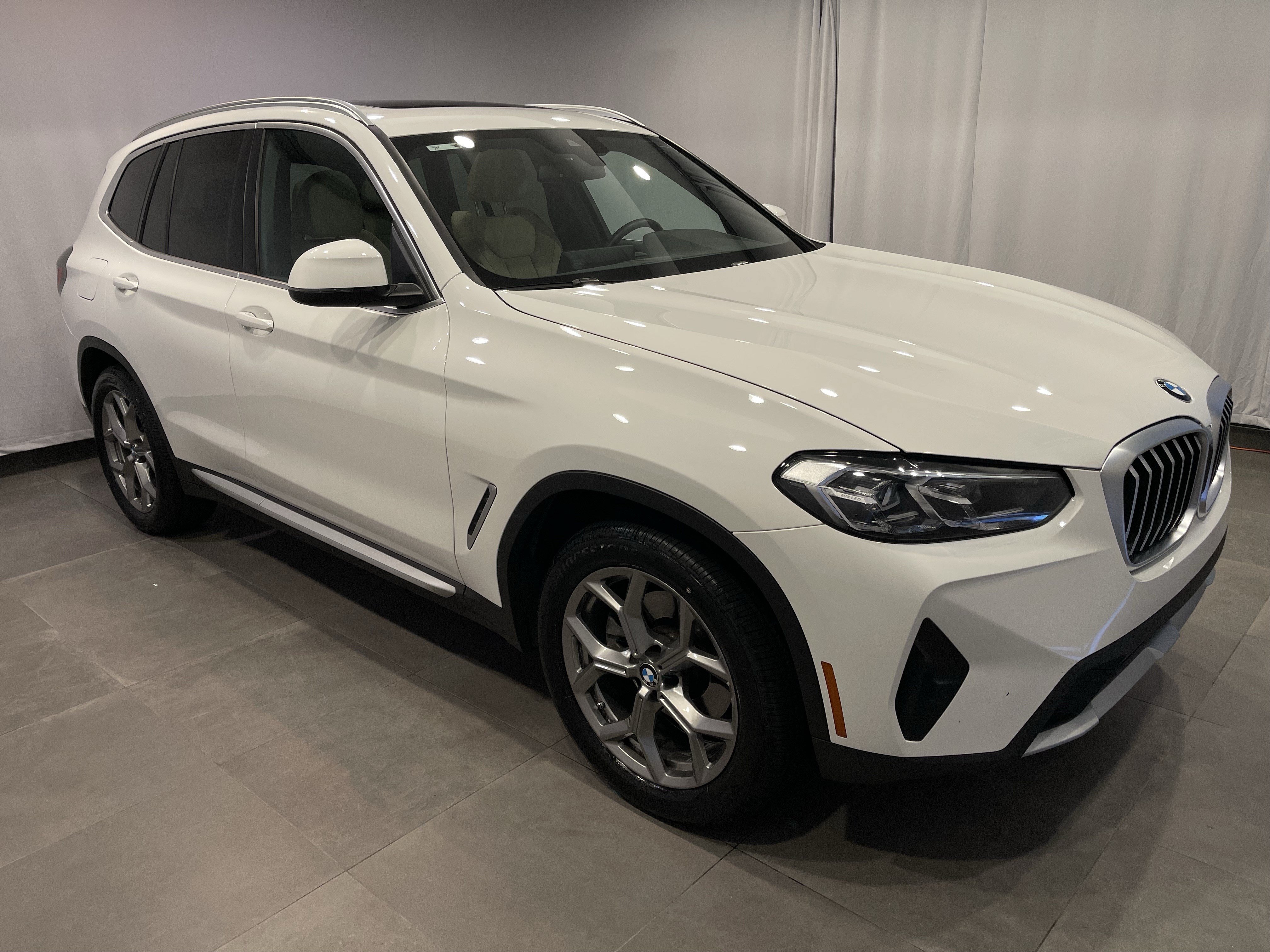 Certified 2023 BMW X3 xDrive30i w/ Convenience Package AWD/4WD image 3