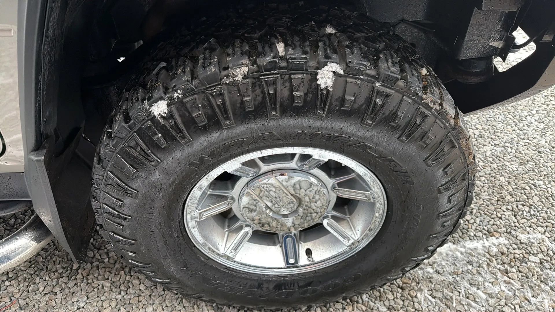 Used 2003 HUMMER H2 w/ Preferred Equipment Group image 7