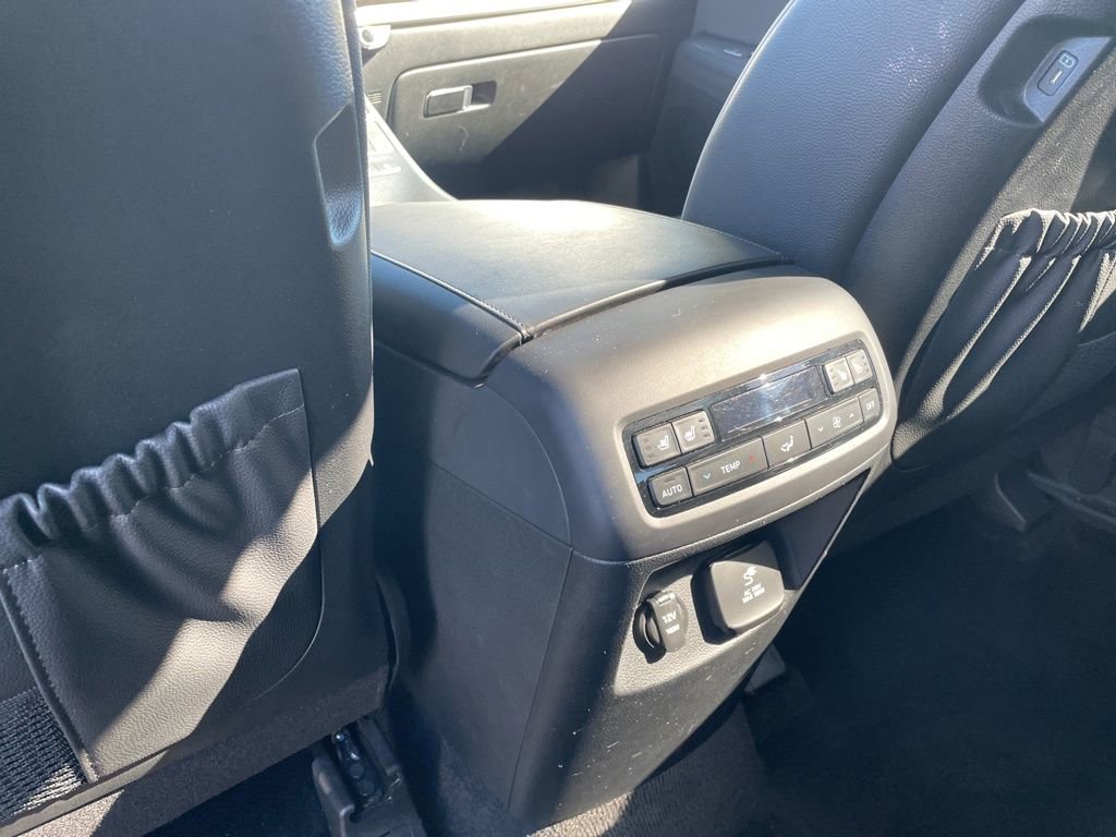 Used 2023 Hyundai Palisade Limited image 32