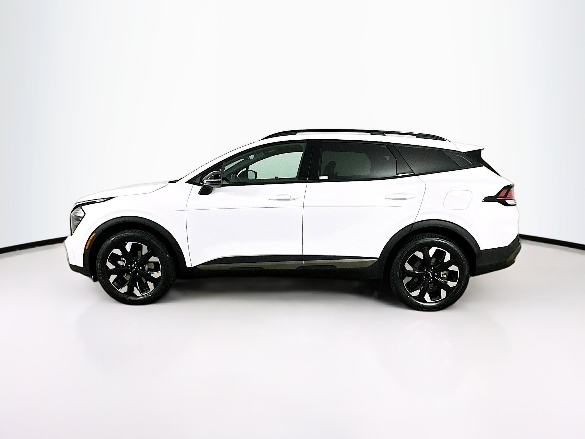 Used 2023 Kia Sportage X-Line image 4