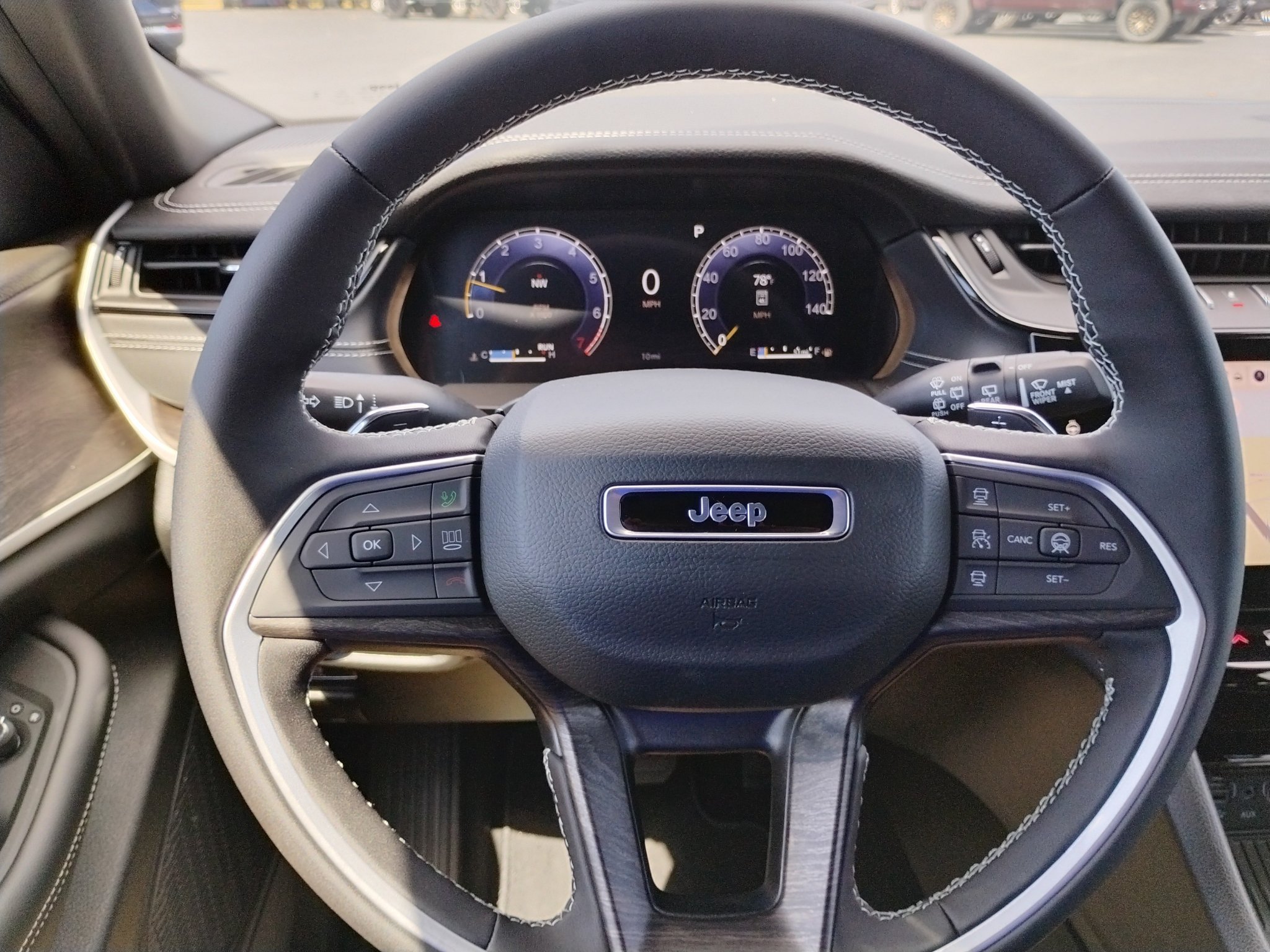 New 2027 Jeep Grand Cherokee Altitude AWD/4WD image 36
