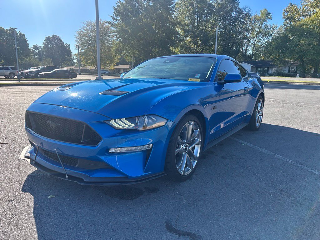 Used 2019 Ford Mustang GT Premium w/ Equipment Group 401A RWD image 3