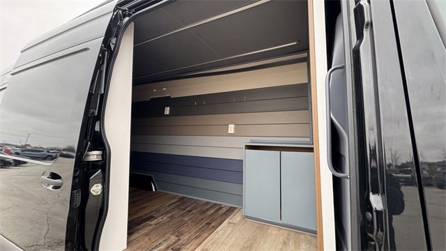 Used 2020 Mercedes-Benz Sprinter 3500 image 13