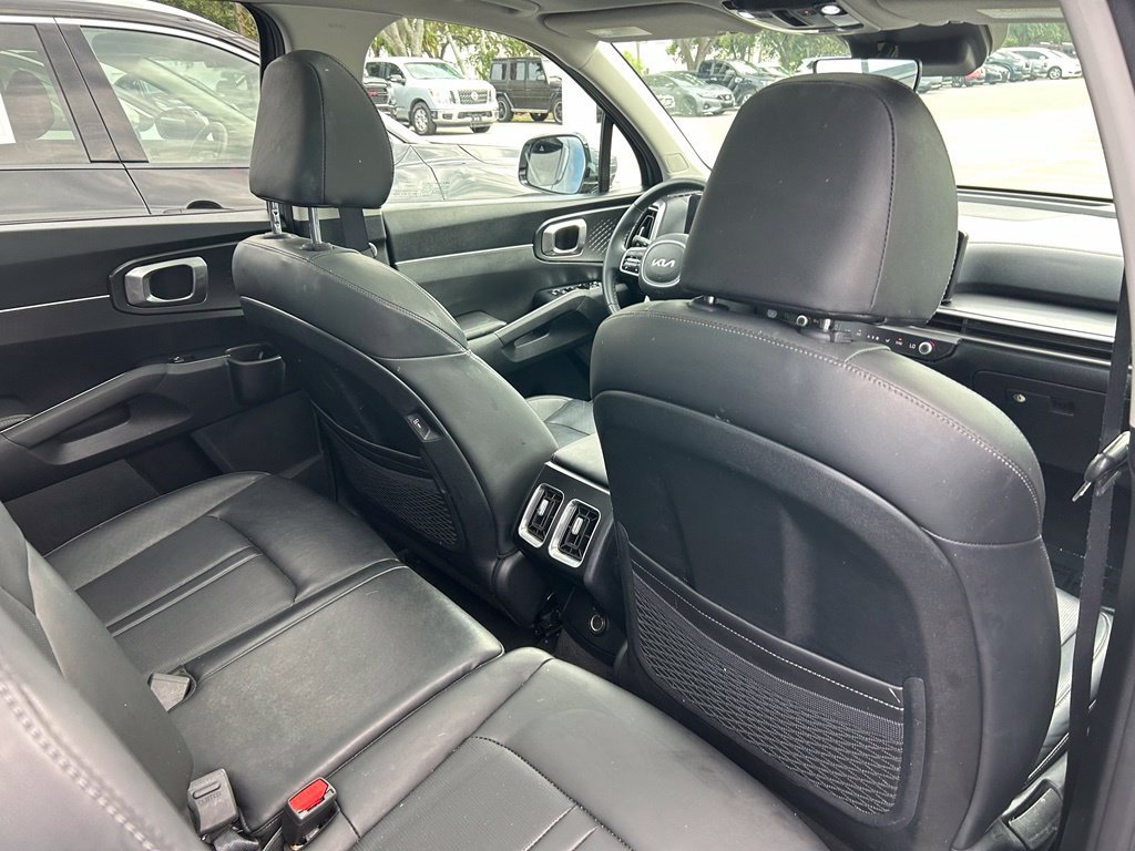Used 2024 Kia Sorento S w/ Panoramic Sunroof Package FWD image 46