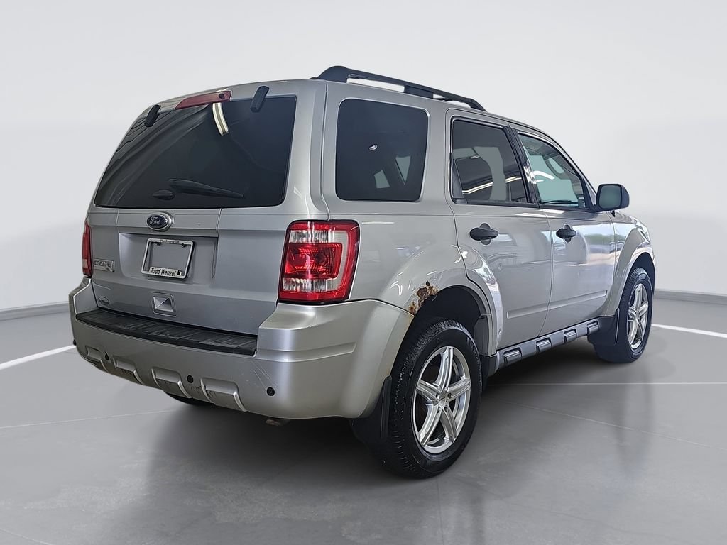 Used 2012 Ford Escape XLT FWD image 3