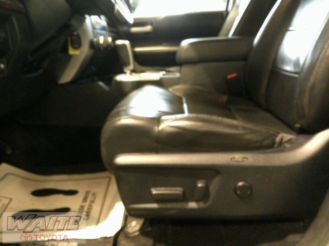 Used 2017 Toyota Tundra Limited image 27