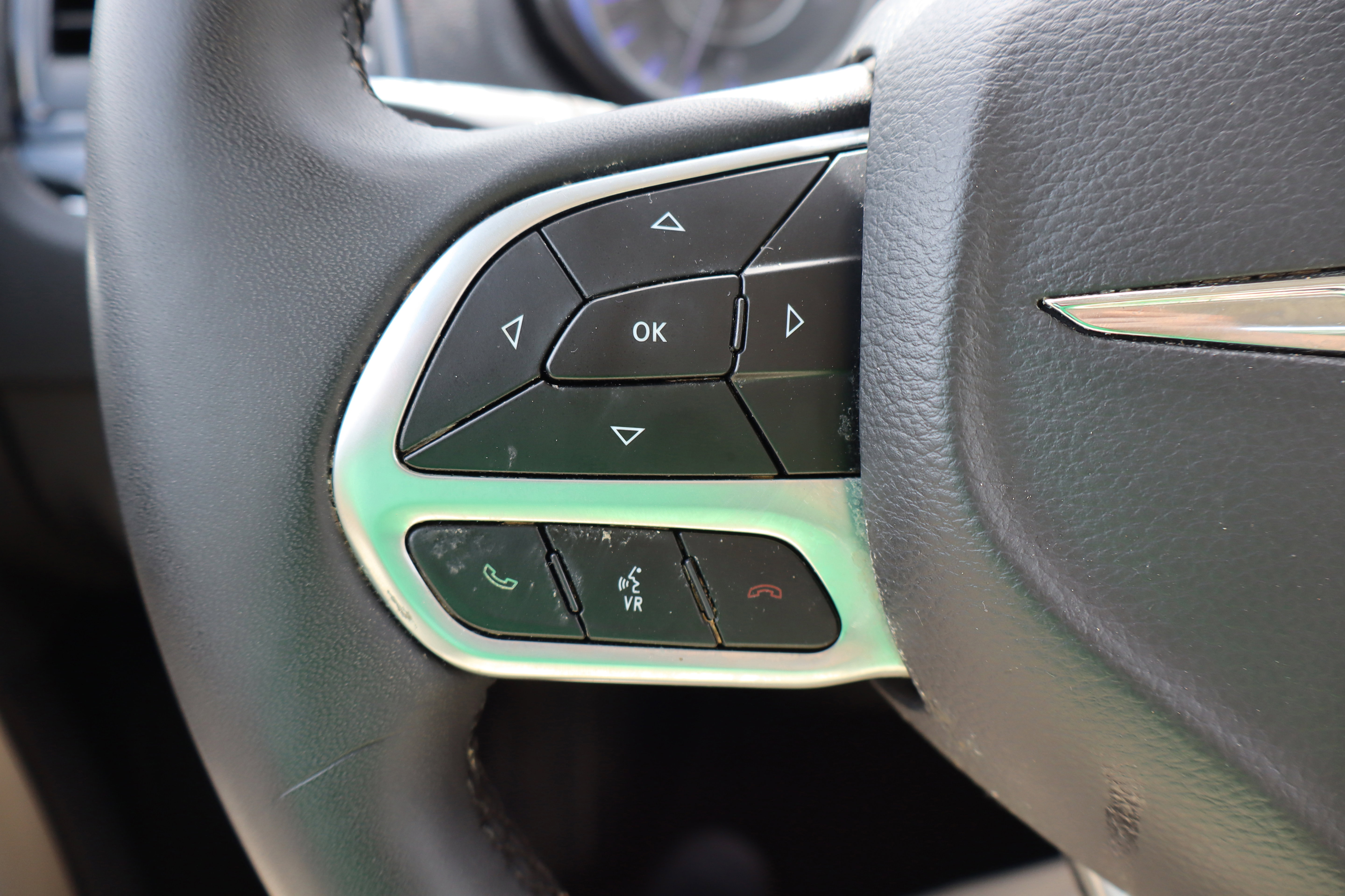 Used 2023 Chrysler 300 Touring L image 16