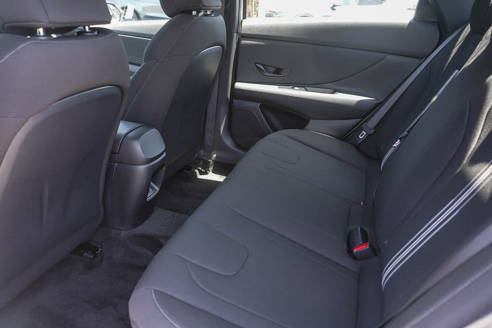 New 2026 Hyundai Elantra Sport FWD image 17