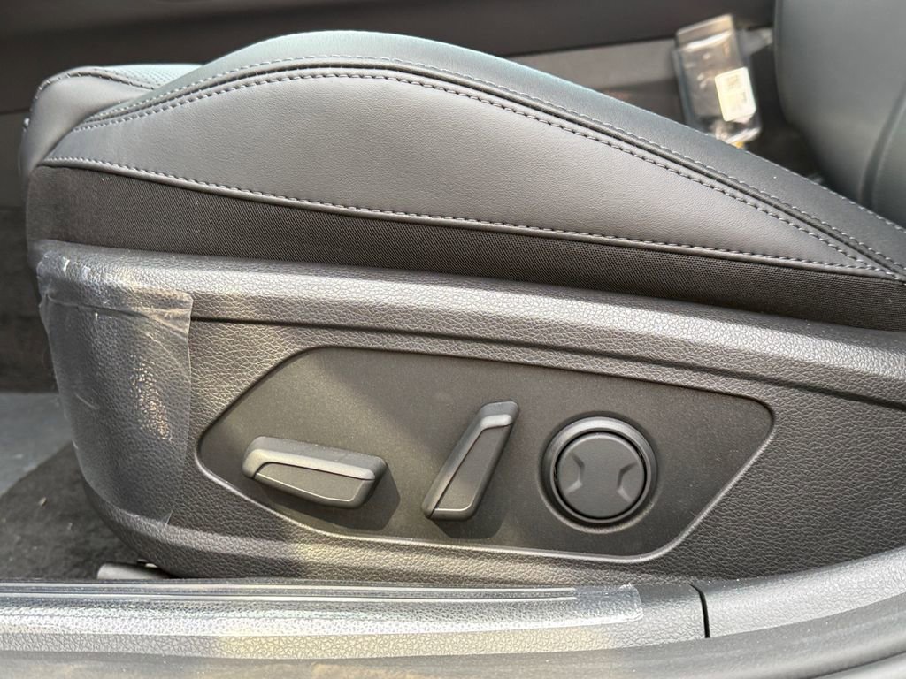 New 2026 Kia K5 EX image 10