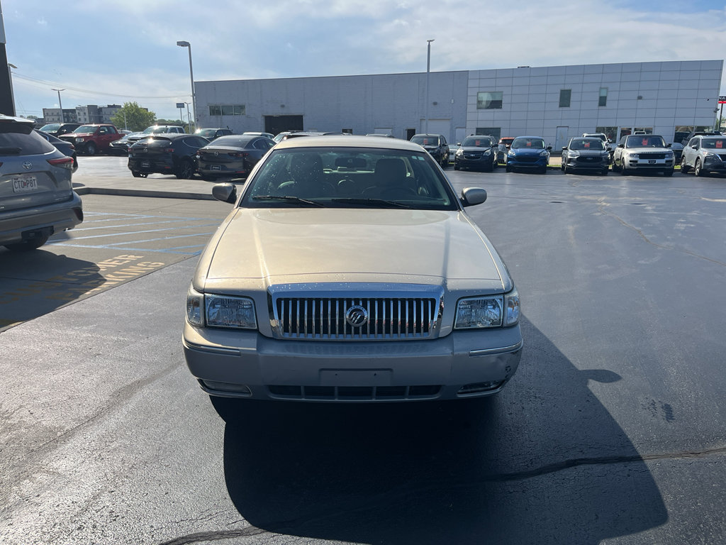 Used 2011 Mercury Grand Marquis LS image 4