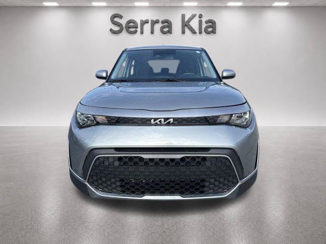 Used 2025 Kia Soul LX w/ LX Technology Package FWD image 2