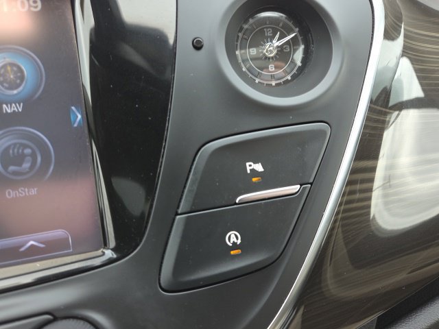 Used 2019 Buick Envision Essence FWD image 31