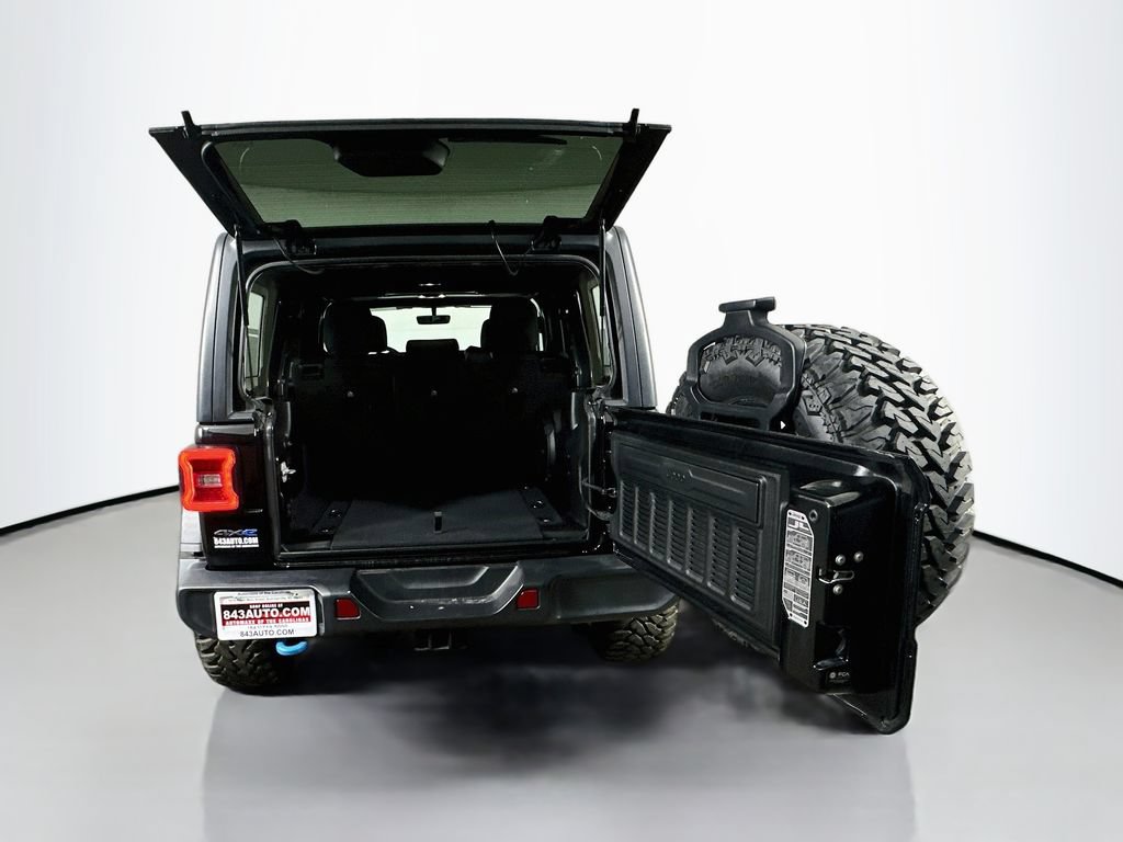 Used 2022 Jeep Wrangler Unlimited Rubicon 4xe w/ Cold Weather Group AWD/4WD image 34