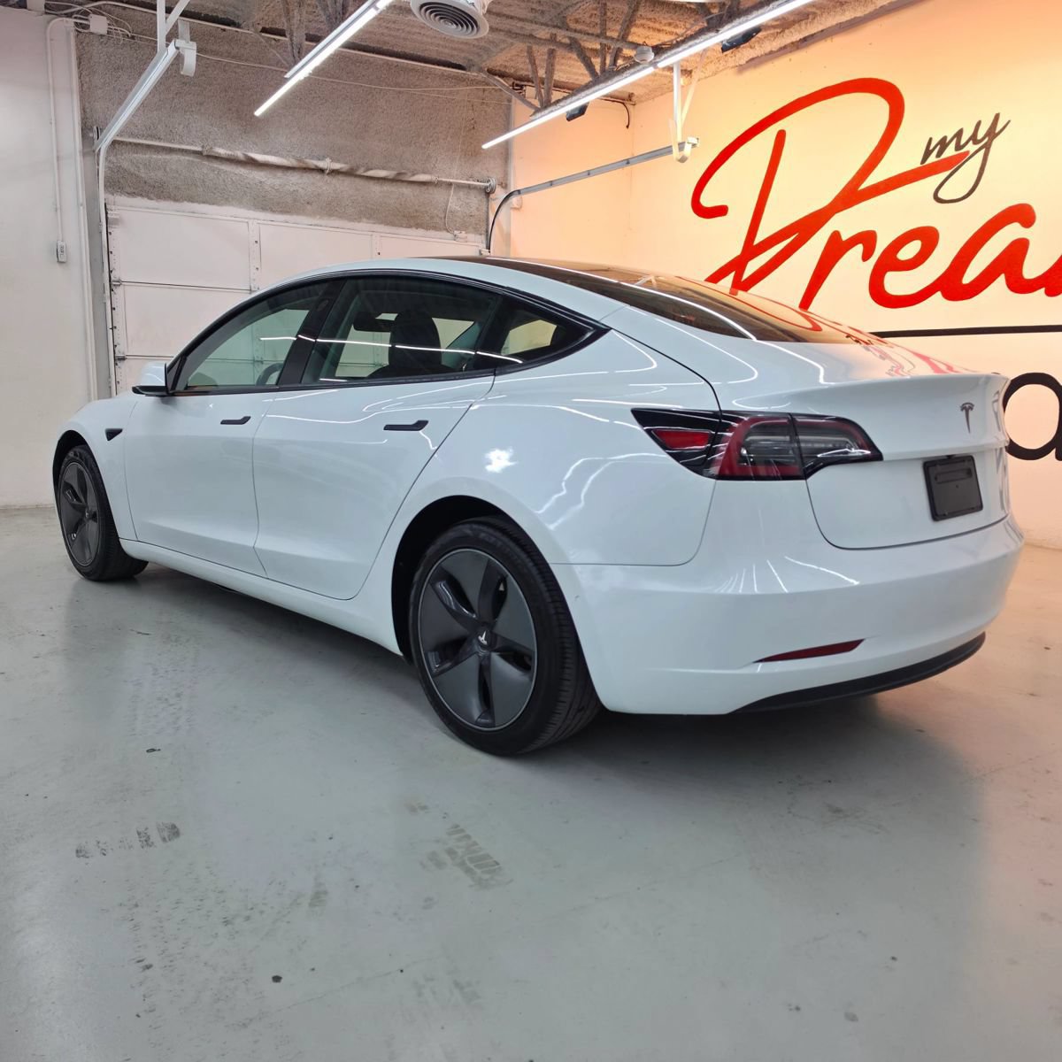 Used 2020 Tesla Model 3 RWD image 4
