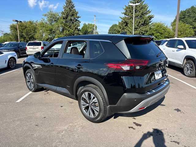 Used 2023 Nissan Rogue SV AWD/4WD image 4