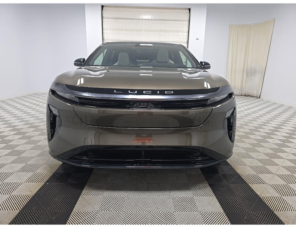 Used 2026 Lucid Gravity Grand Touring AWD/4WD image 2