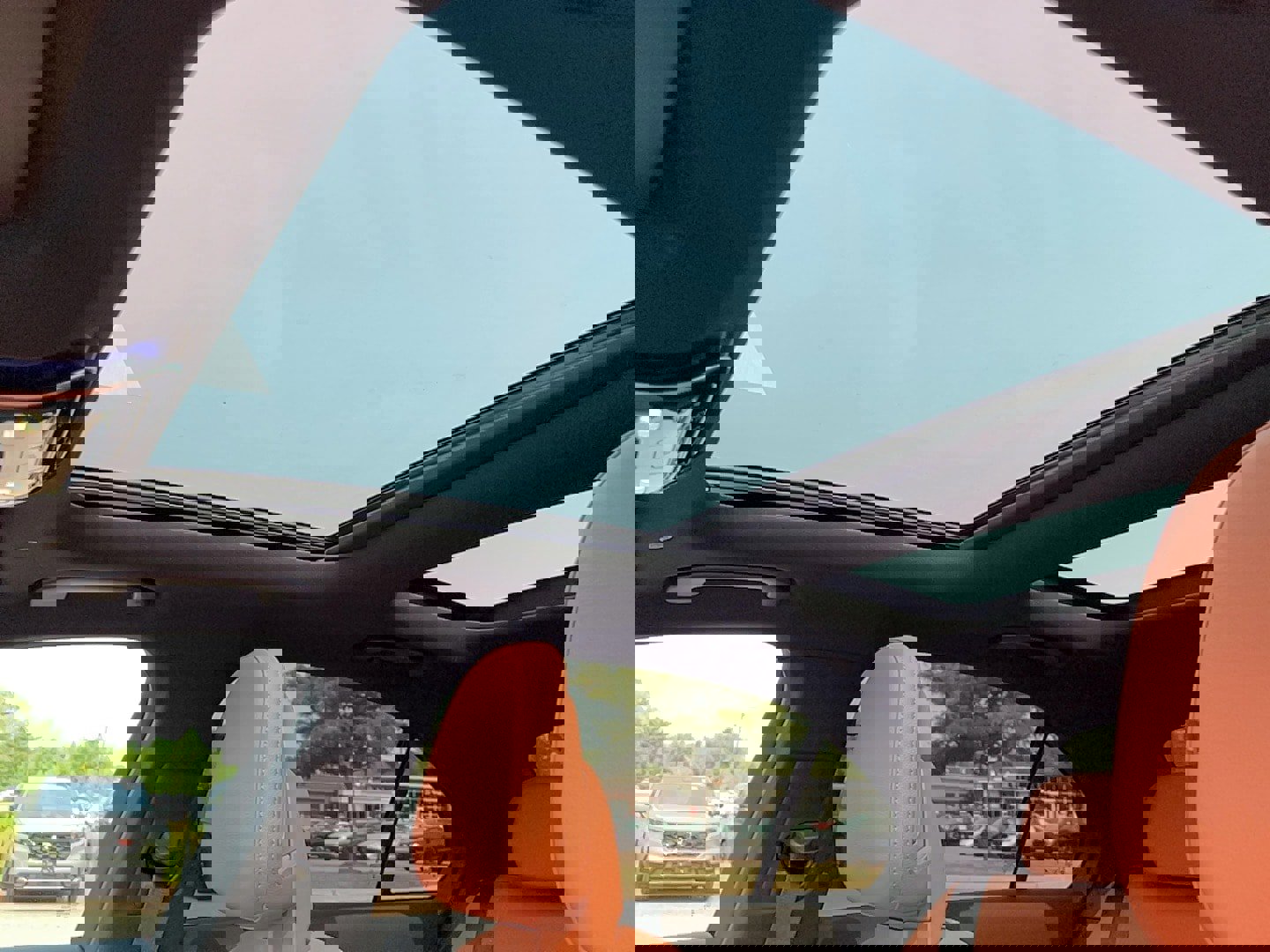 Used 2025 Mercedes-Benz C 300 4MATIC Sedan image 11