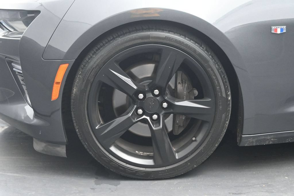 Used 2016 Chevrolet Camaro SS RWD image 30