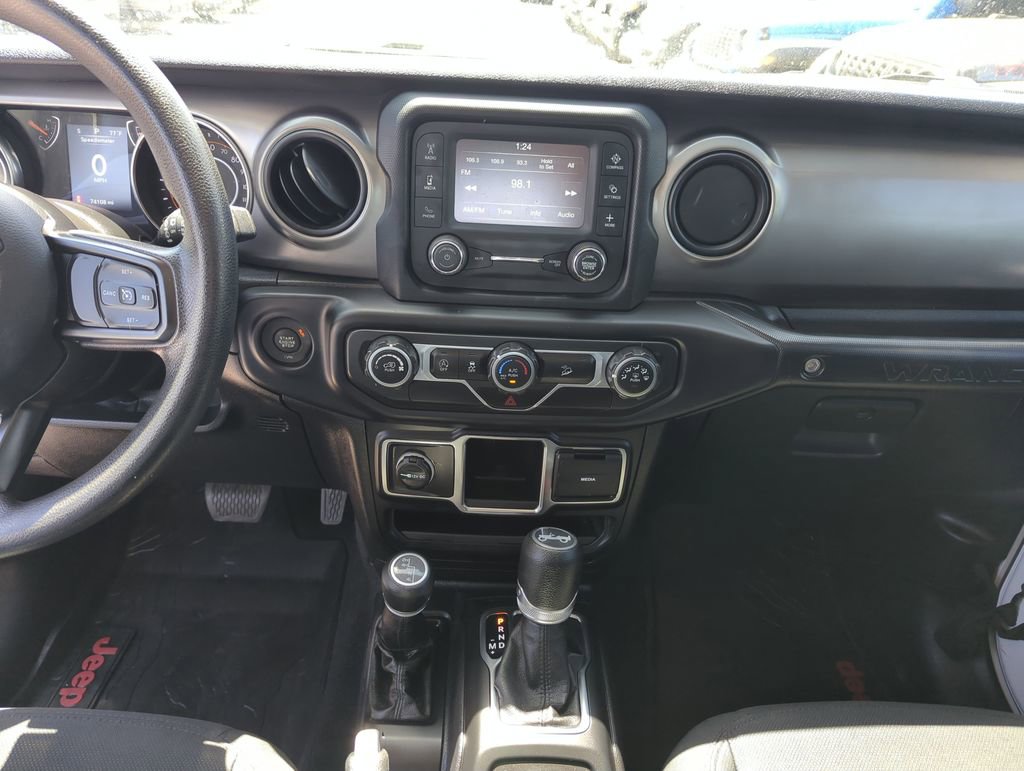 Used 2019 Jeep Wrangler Unlimited Sport image 24