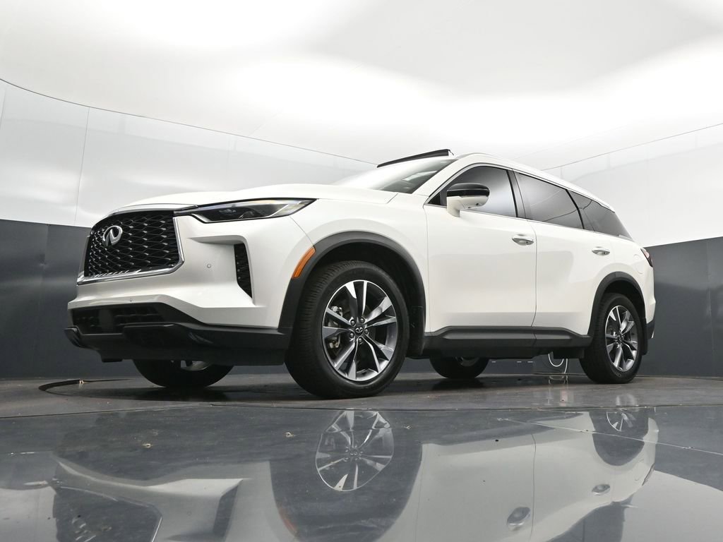 Certified 2023 INFINITI QX60 Luxe w/ Vision Package FWD image 39