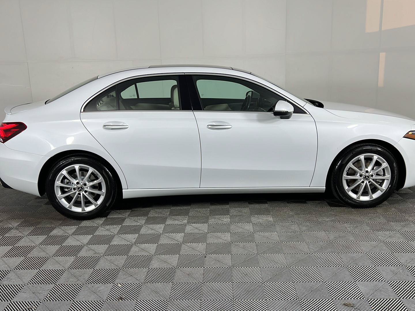 Used 2020 Mercedes-Benz A 220 4MATIC image 20